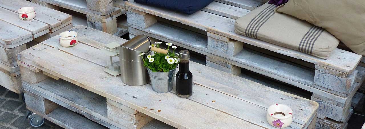 Gartenbank selber bauen – Kostenlose Anleitung des DIY Trends